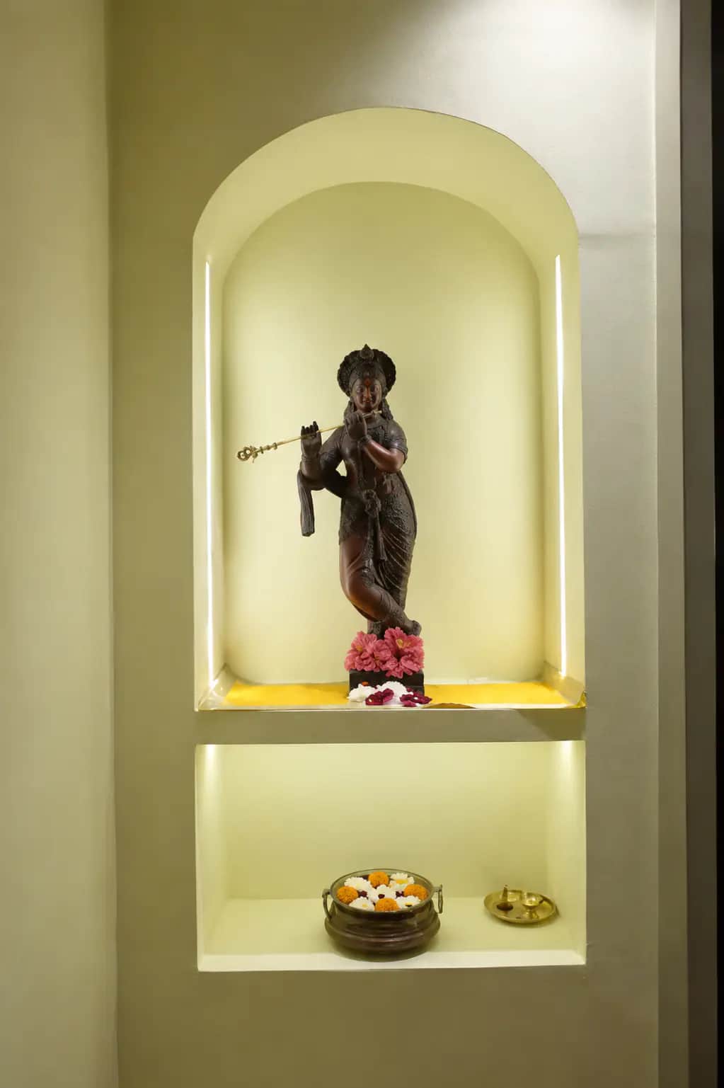 Shirodhara Ayurvedic therapy at Vedobhava Ayurved